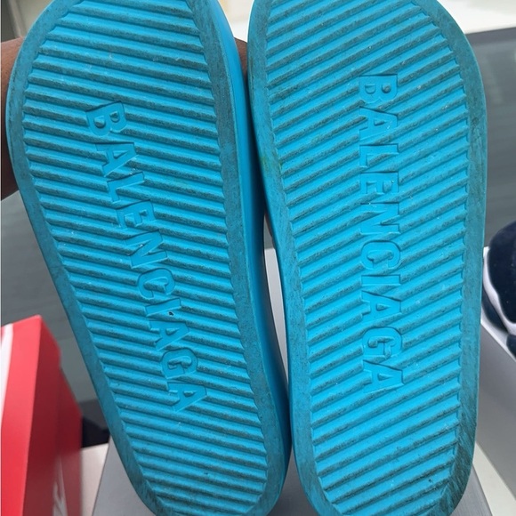 Balenciaga chunky slide sandal - Picture 3 of 5